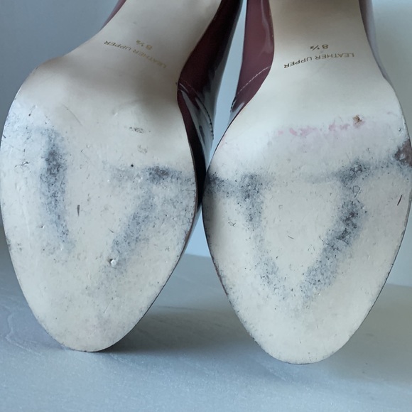 Woman’s leather shoe - Picture 6 of 7